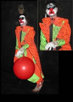 Distortions Clown Props "Creepy The Clown" Professional Halloween Animatronic