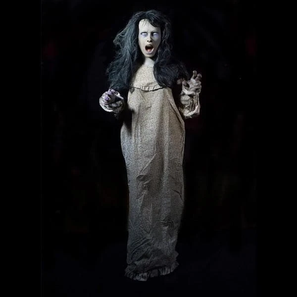 Morris "Nightfright Zombie Girl" Electric Animated Halloween Prop 3 Morris "Nightfright Zombie Girl" Electric Animated Halloween Prop