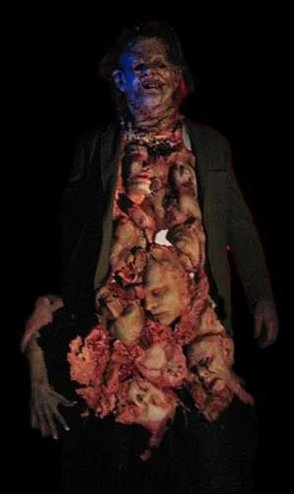 Midnight Studios "The Hunter" Professional Costume Costumes 3 Midnight Studios "The Hunter" Professional Costume Costumes